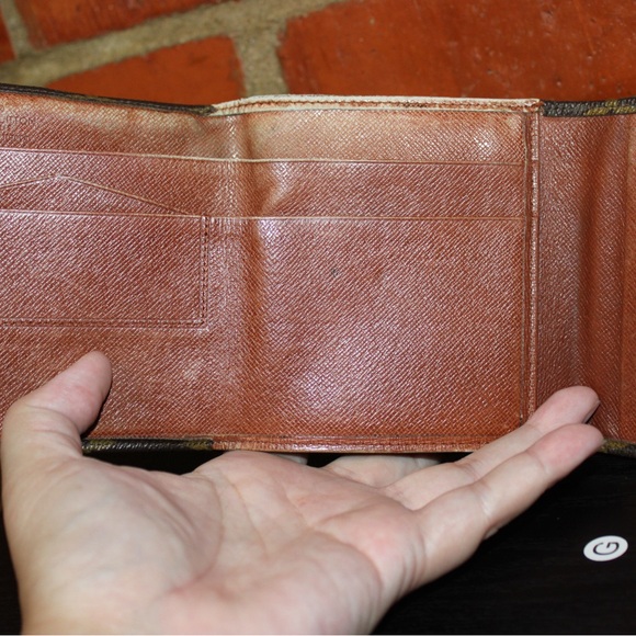 LOUIS VUITTON W Hook Wallet Monogram Beige Monogram Canvas Authentic USE… - Picture 4 of 4